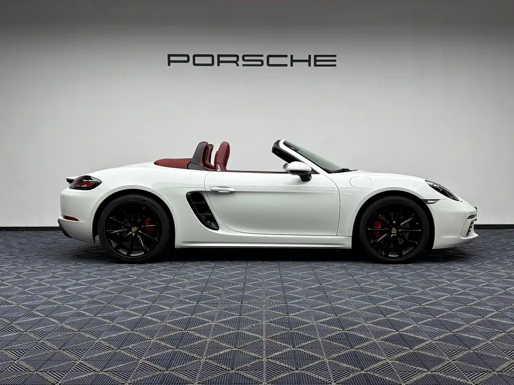 Porsche 718 2023 — фото 16
