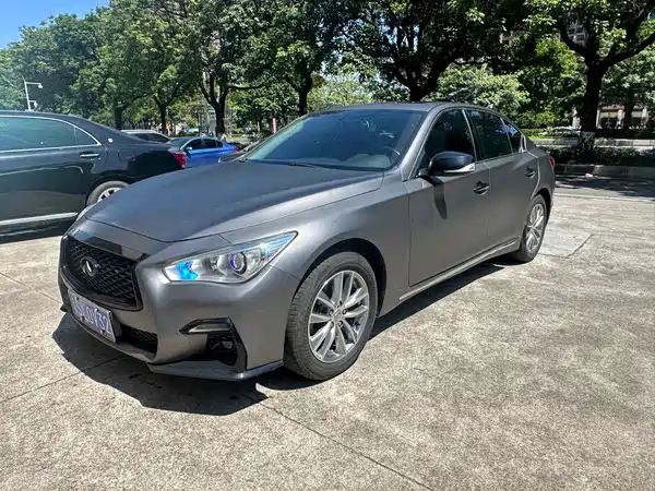 Infiniti Q50L 2017