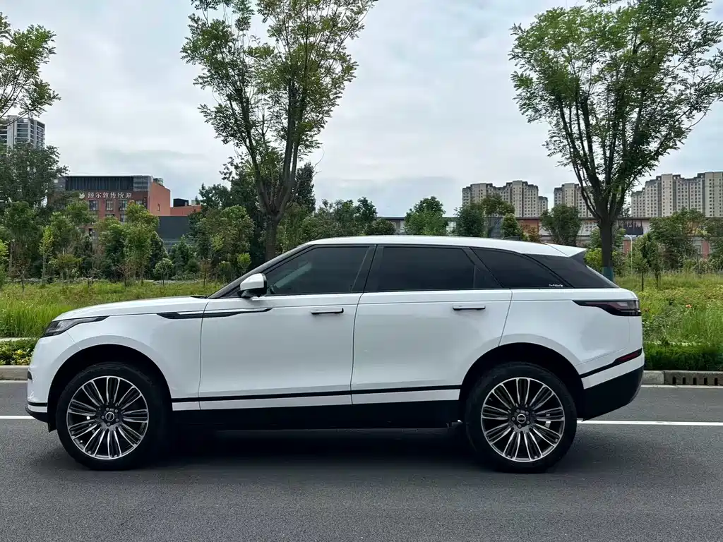 Land Rover Velar 2018 — фото 11