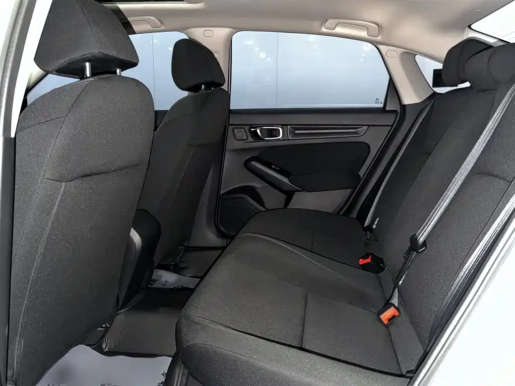Honda Civic 2023 — фото 11