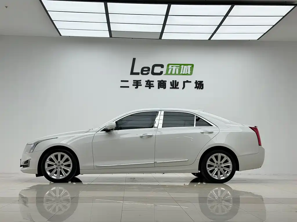 Cadillac ATS-L 2018 — фото 16