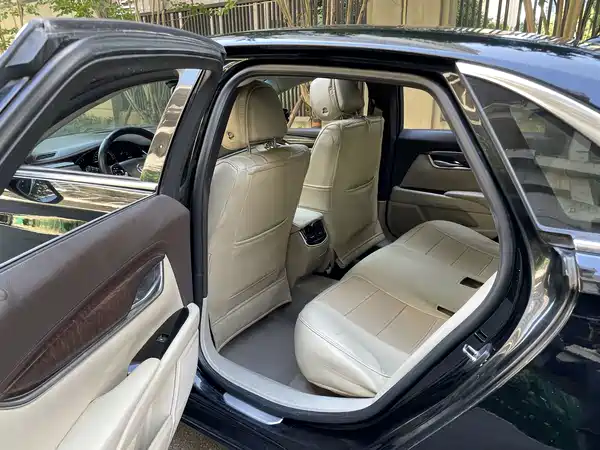 Cadillac XTS 2013