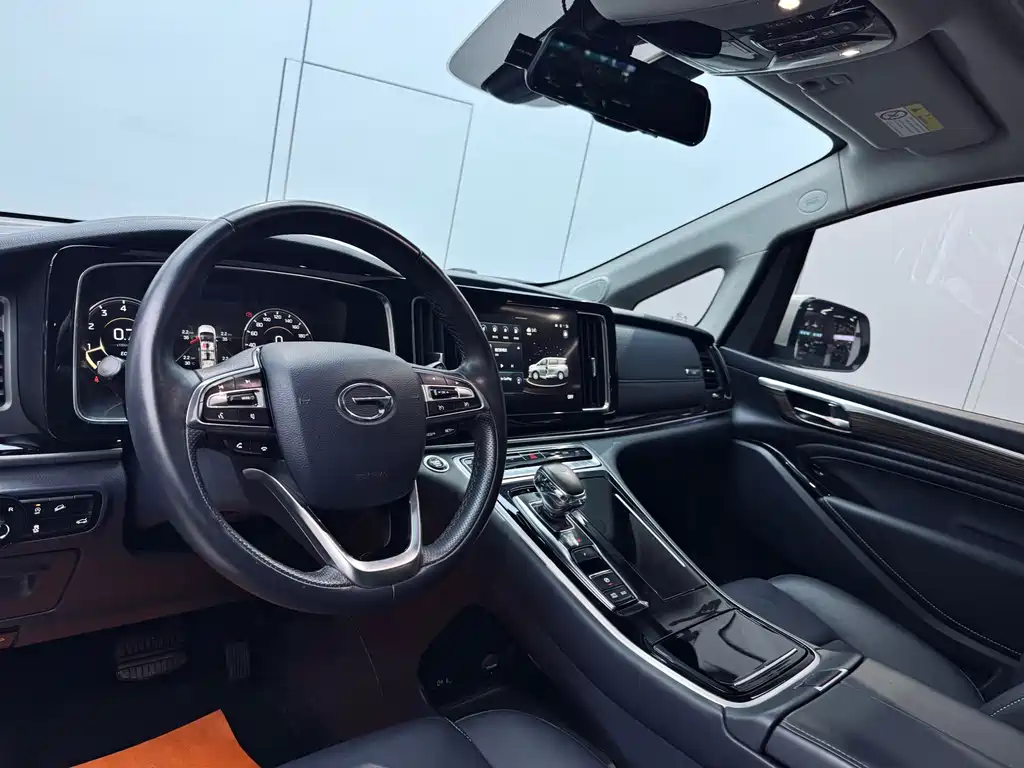 GAC Motor Trumpchi M8 2021 — фото 8
