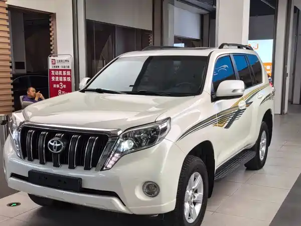 Toyota Prado 2015