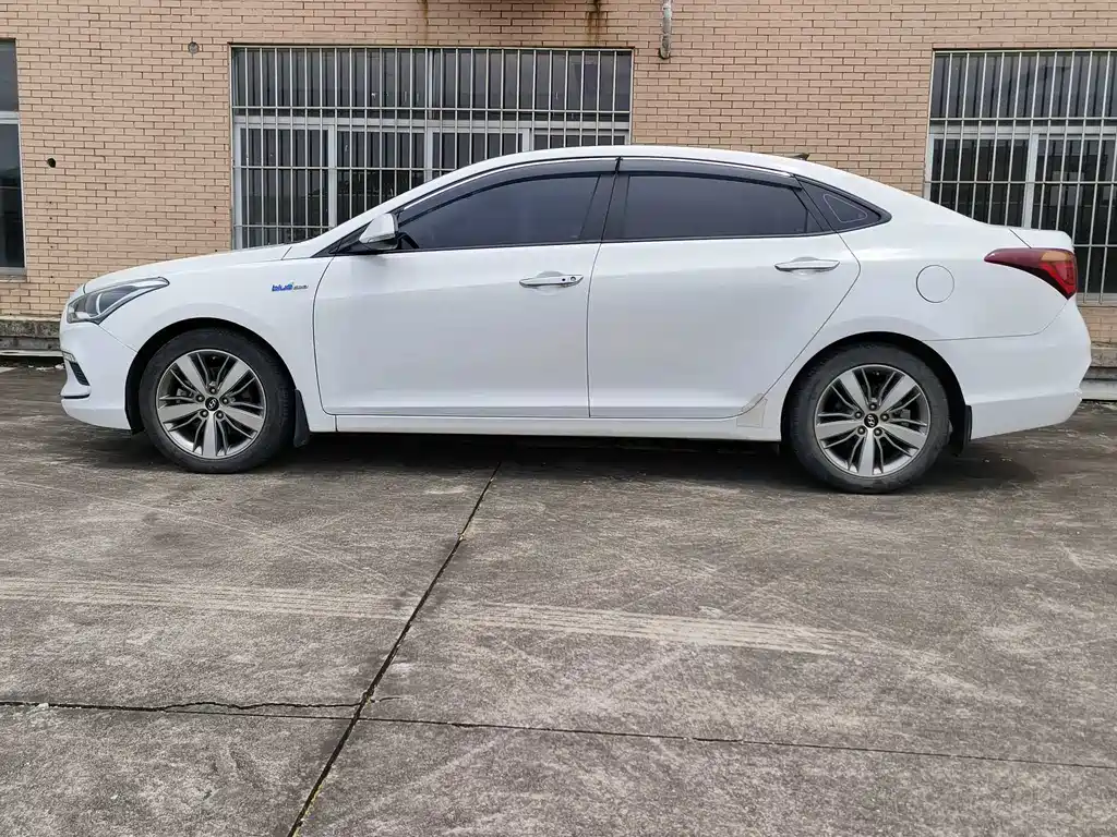 Hyundai Mistra 2018 — фото 4