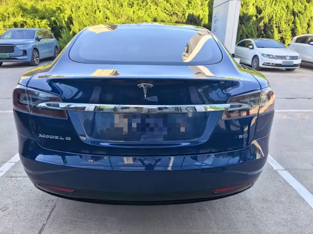 Tesla Model S 2019 — фото 5