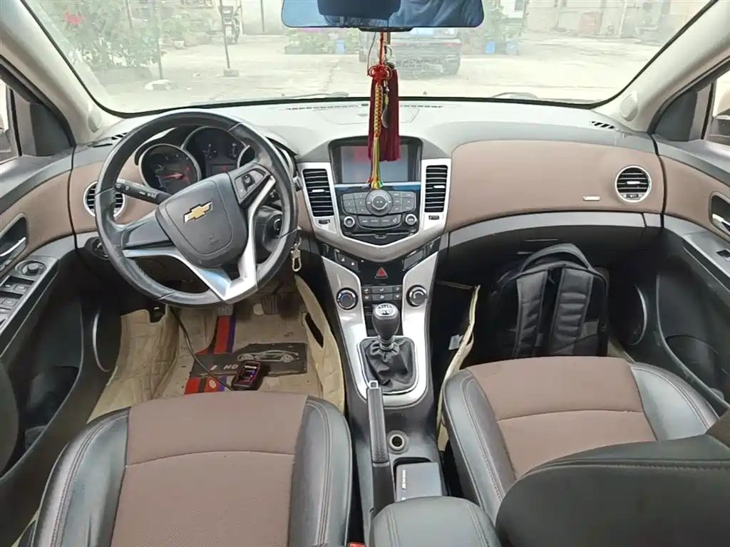 Chevrolet Cruze 2014 — фото 10