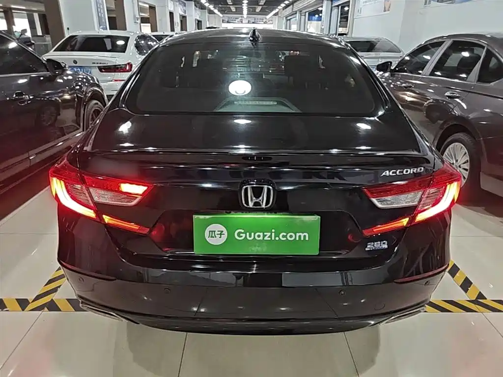 Honda Accord 2020 — фото 6