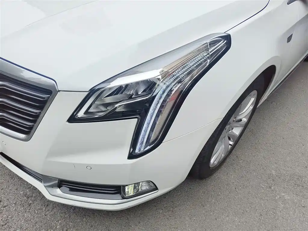 Cadillac XTS 2019 — фото 24