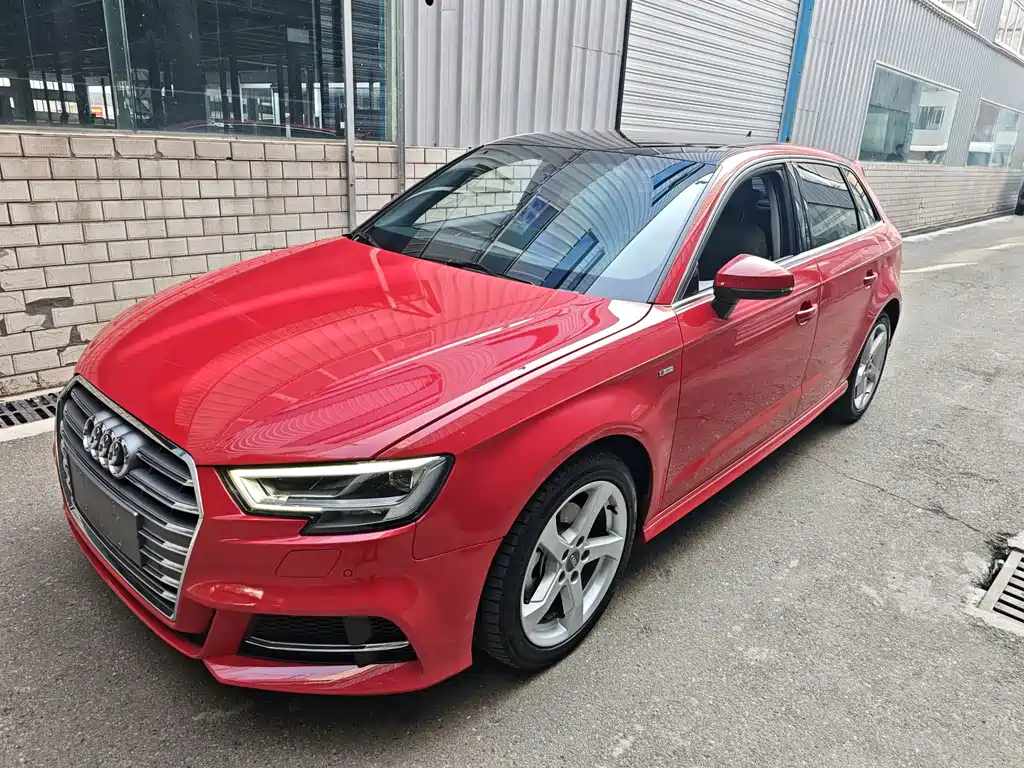 Audi A3 2020 — фото 1