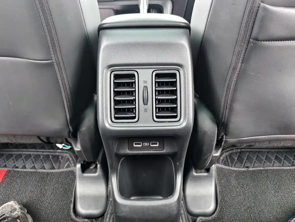 Honda Vezel 2023 — фото 15
