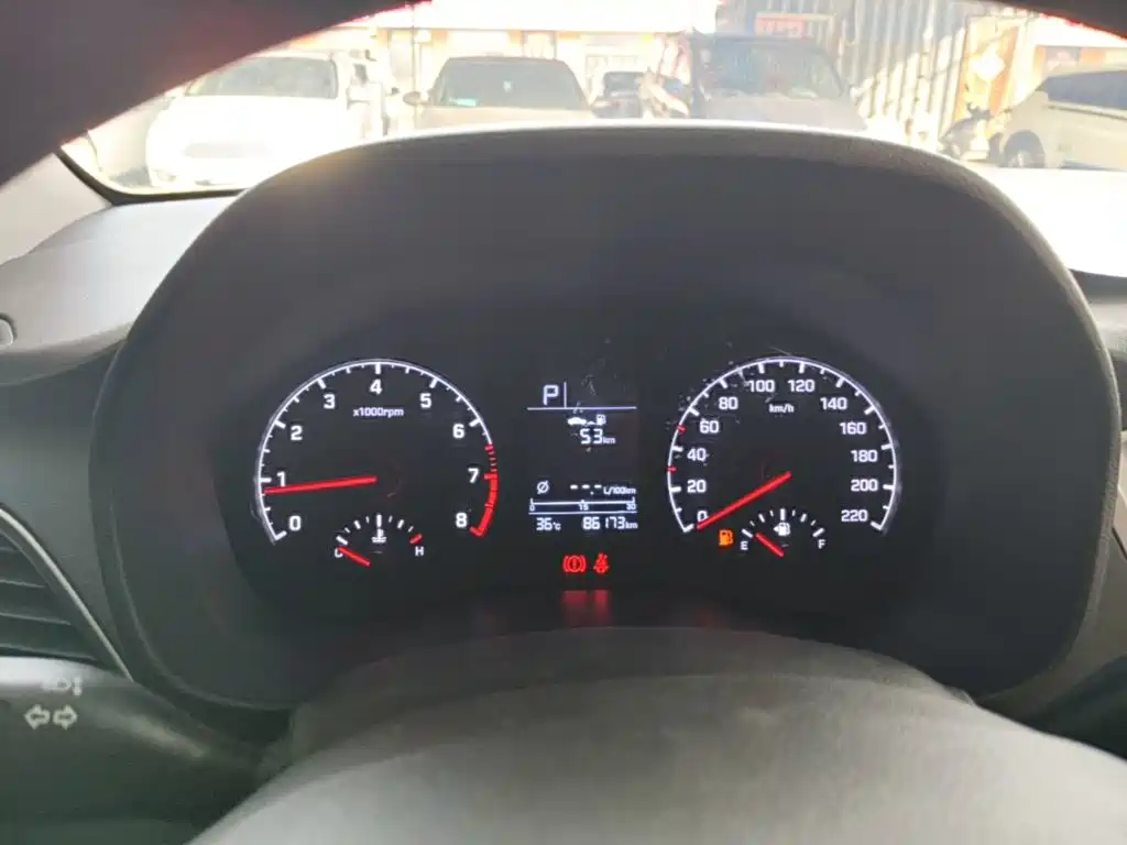 Hyundai Verna 2019 — фото 12