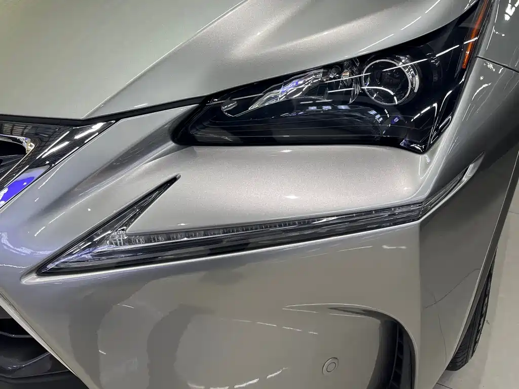 Lexus NX 2015 — фото 14