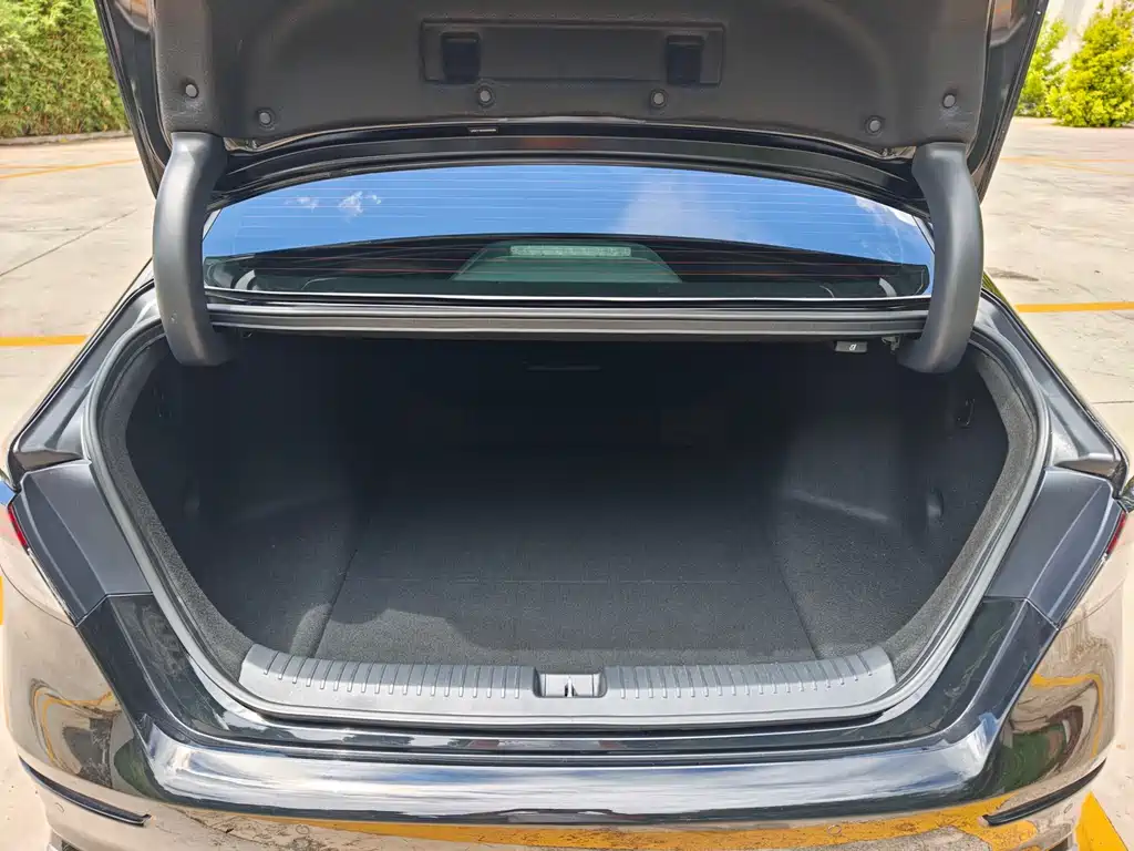 Honda Accord 2024 — фото 11