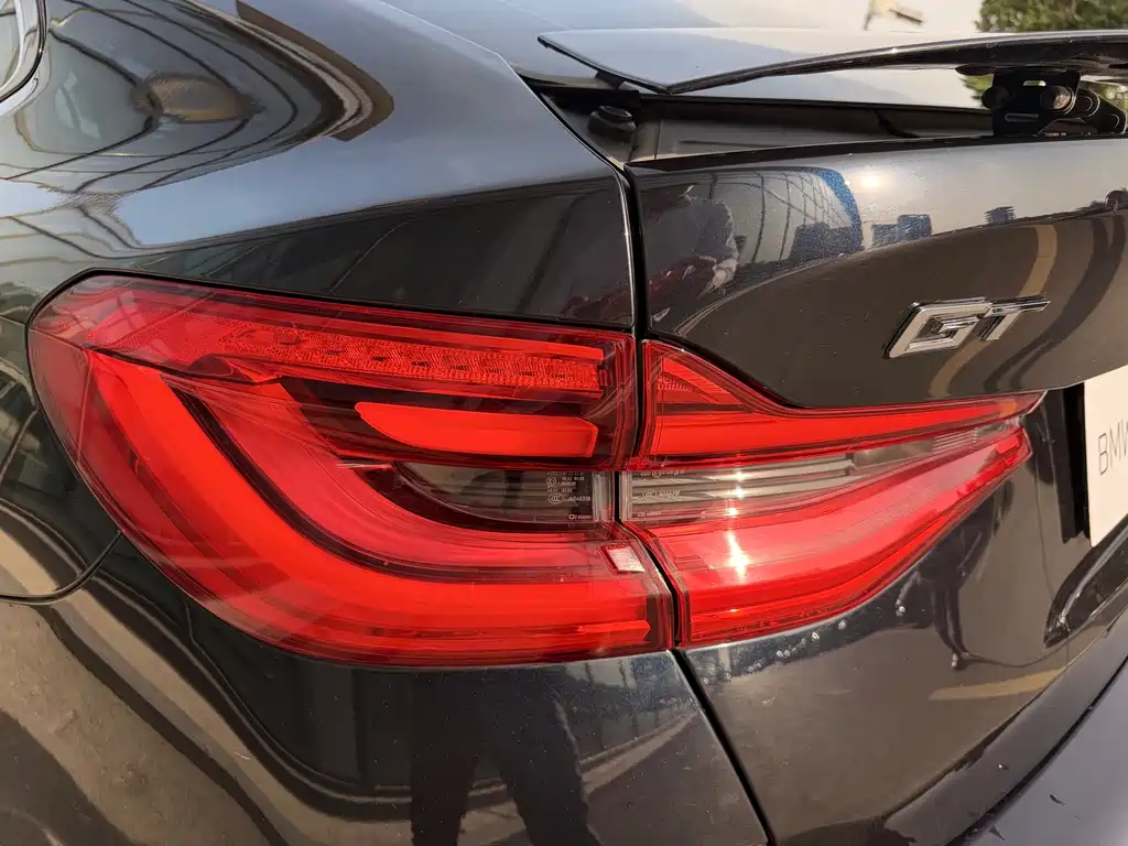 BMW 6 Series GT 2021 — фото 31