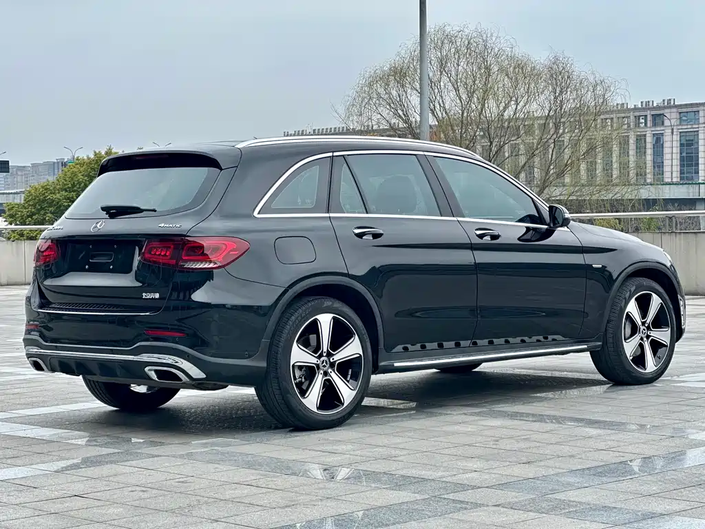 Mercedes-Benz GLC 2022 — фото 16