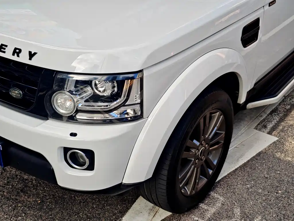Land Rover Discovery 2014 — фото 13