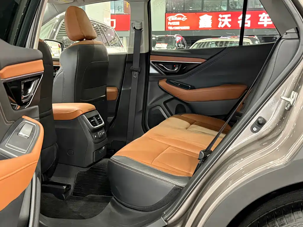 Subaru Outback 2021 — фото 15