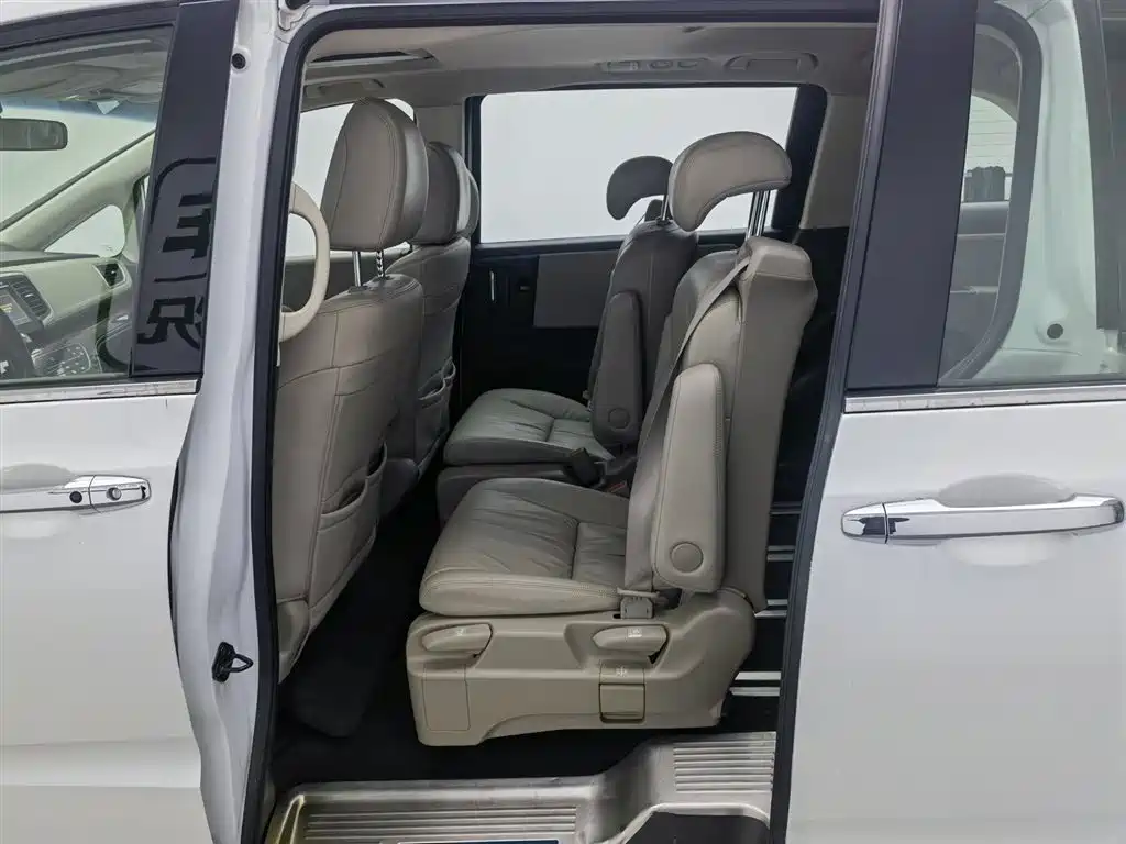 Honda Odyssey 2018 — фото 15