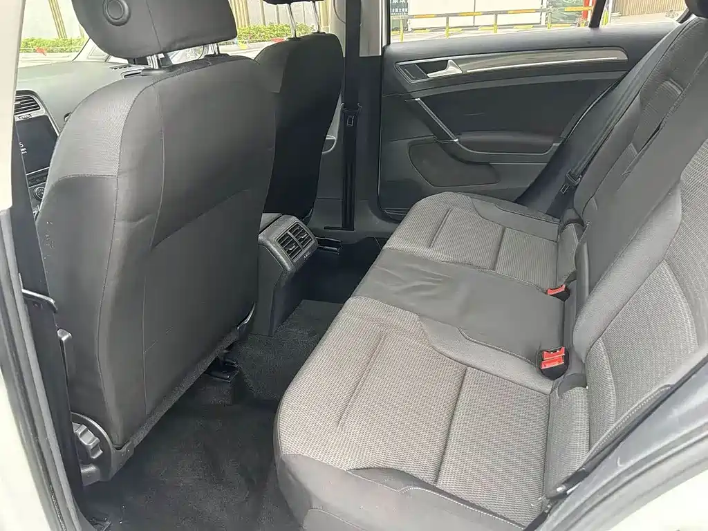 Volkswagen Golf 2015