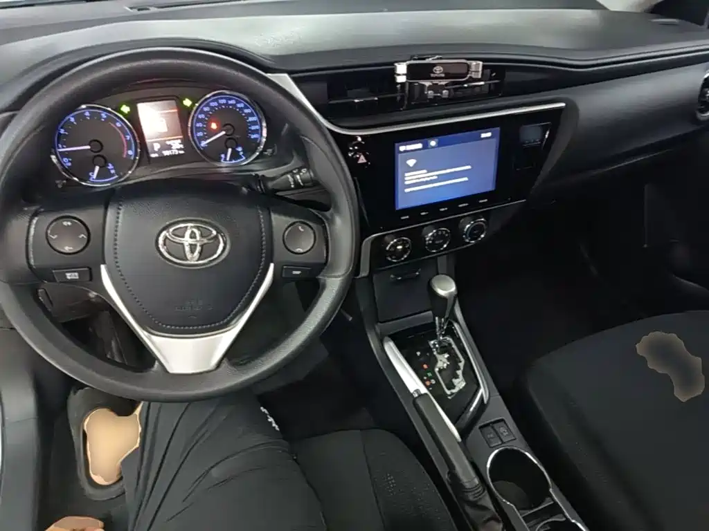 Toyota Corolla 2019 — фото 10