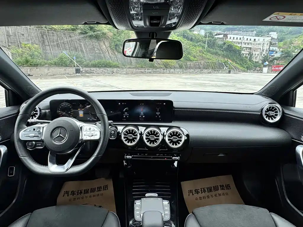 Mercedes-Benz A-Class 2023 — фото 16