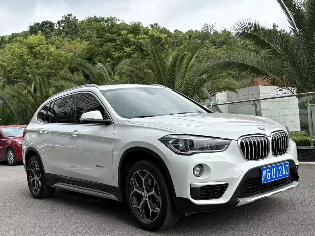 BMW X1 2018 — фото 1