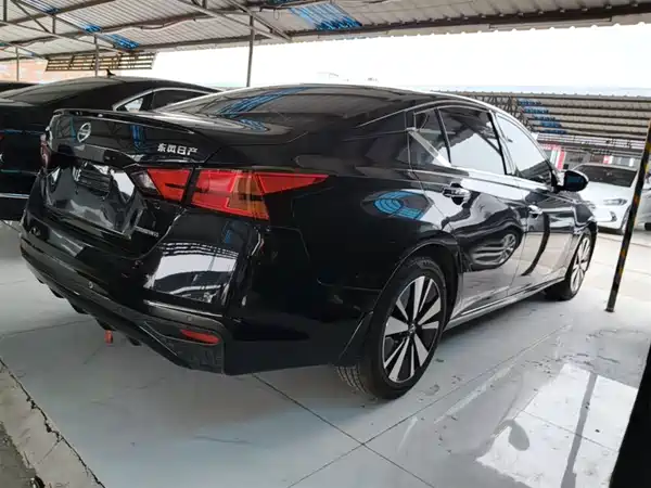 Nissan Teana 2021