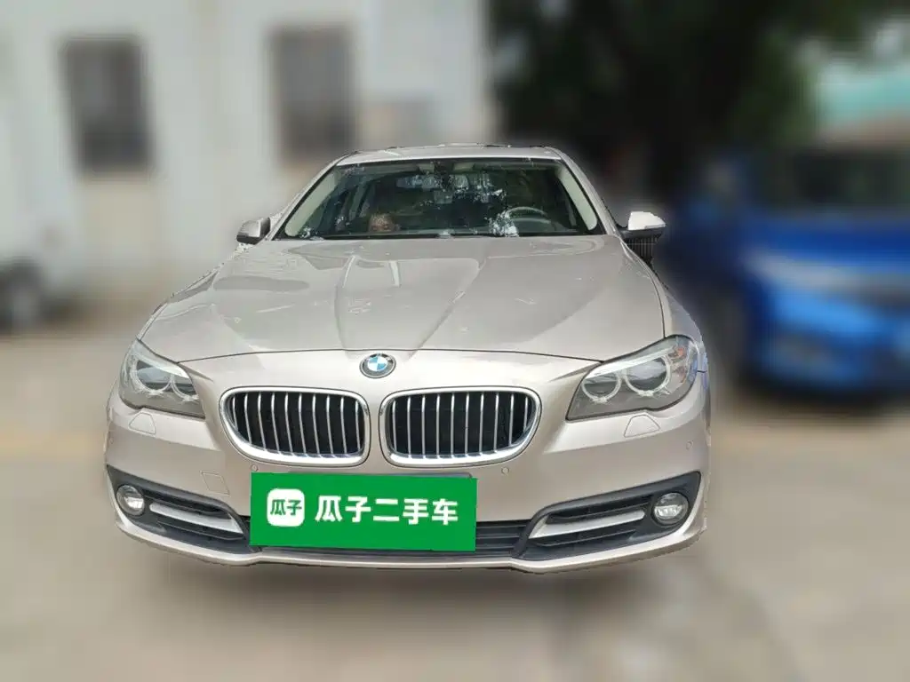BMW 5 Series 2016 — фото 24