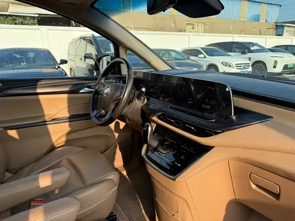 Buick GL8 2021