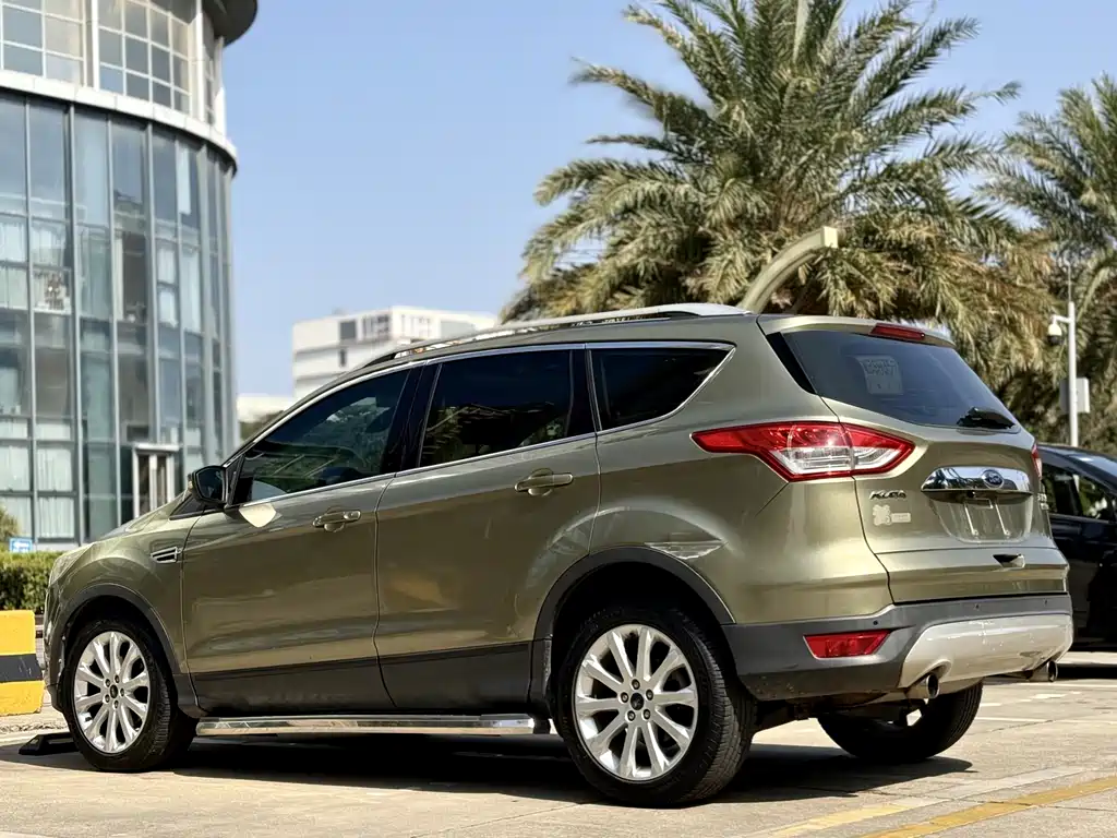 Ford Kuga 2014 — фото 18