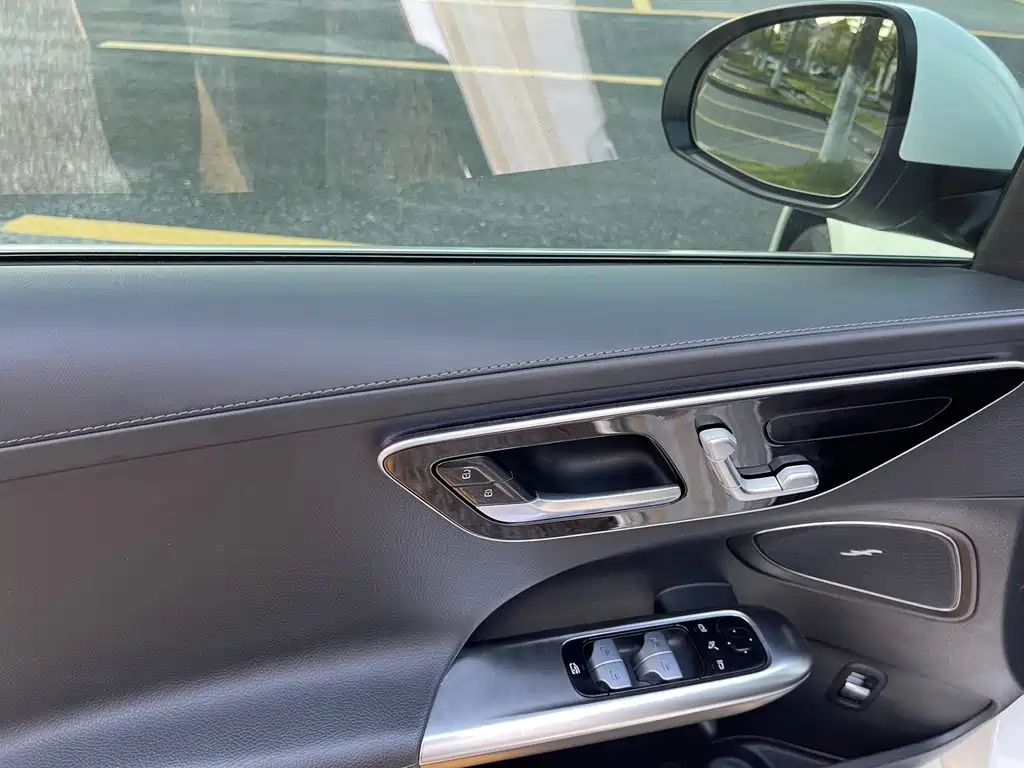 Mercedes-Benz C-Class 2022 — фото 20