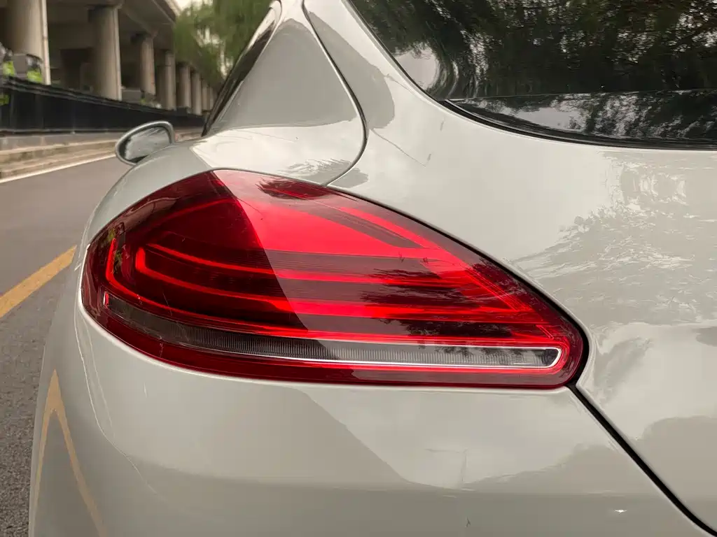 Porsche Panamera 2016 — фото 9