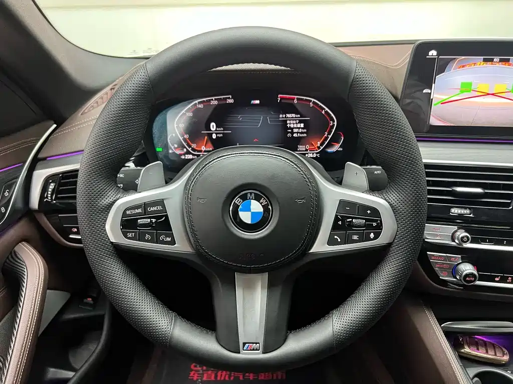 BMW 5 Series 2021 — фото 14