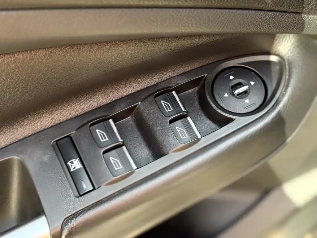 Ford Kuga 2014 — фото 13