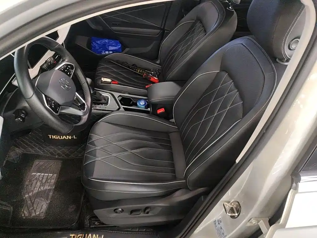 Volkswagen Tiguan L 2023 — фото 15