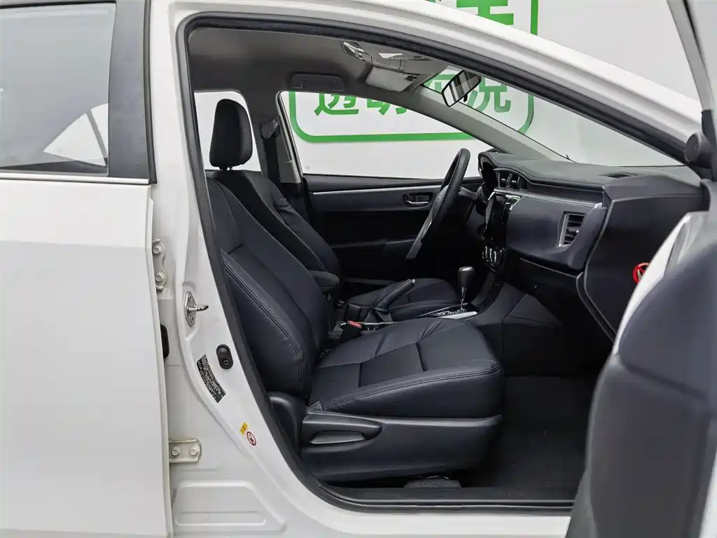 Toyota Corolla 2015 — фото 23