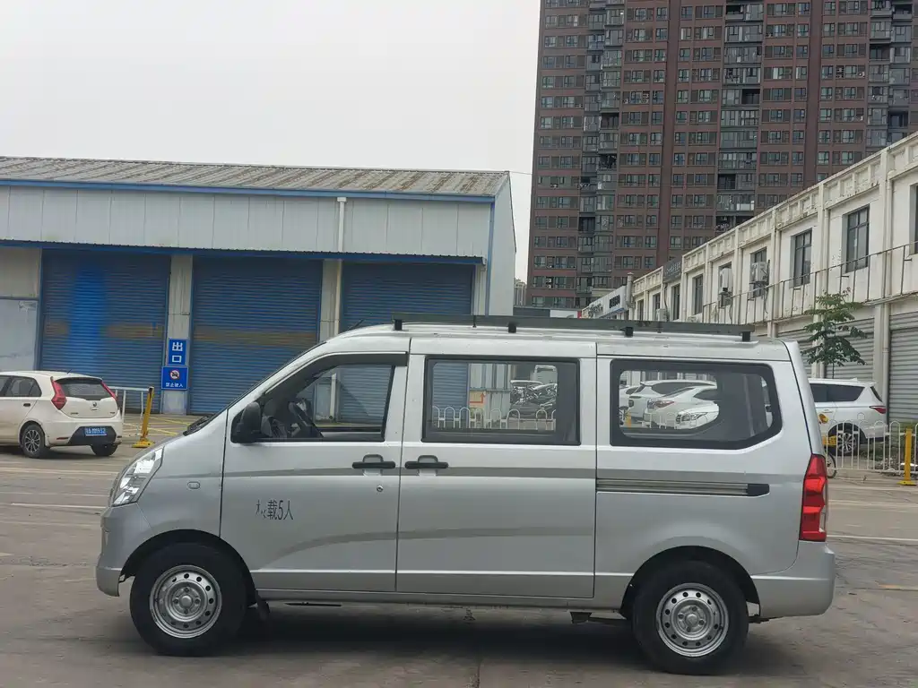Wuling Rongguang S 2021 — фото 4