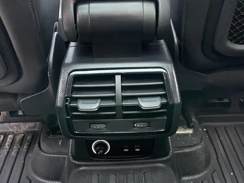 Audi Q3 2023 — фото 27