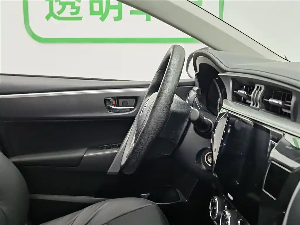 Toyota Corolla 2015 — фото 22