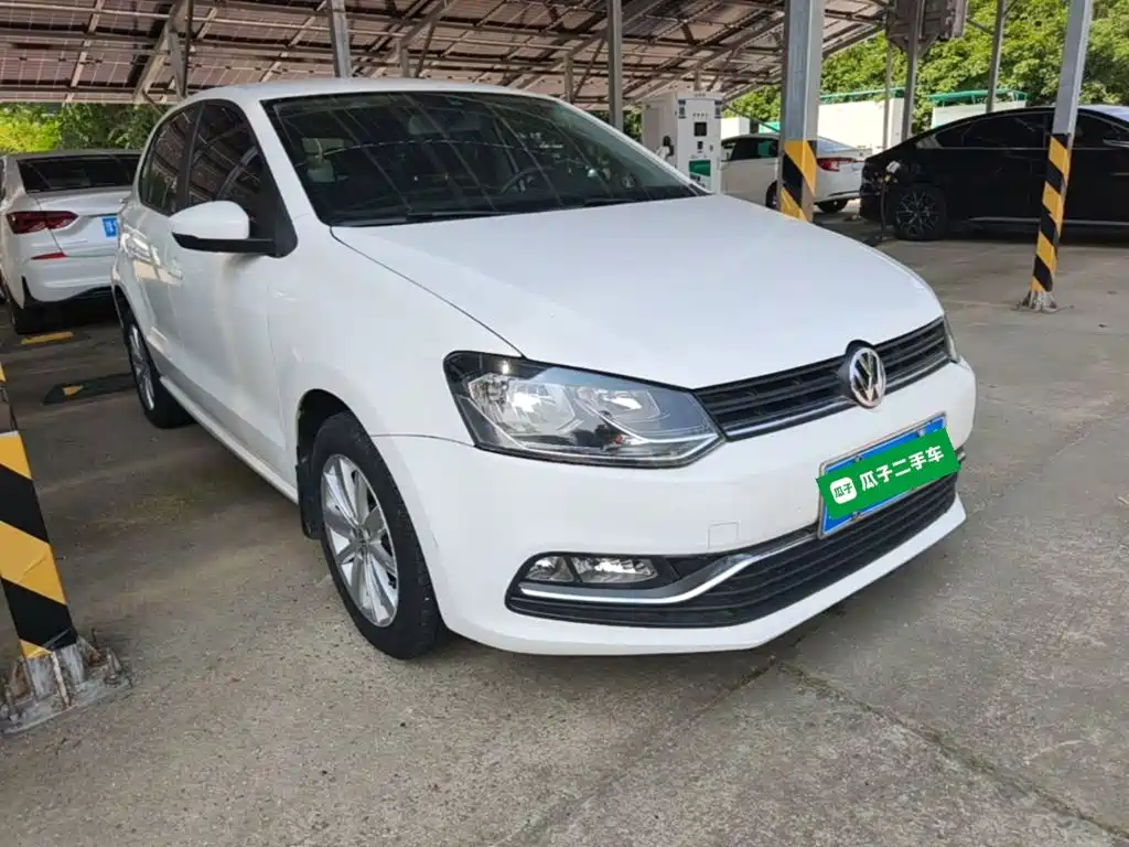 Volkswagen Polo 2015 — фото 4