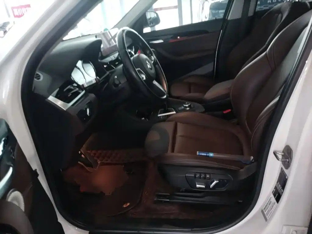 BMW X1 2022 — фото 15