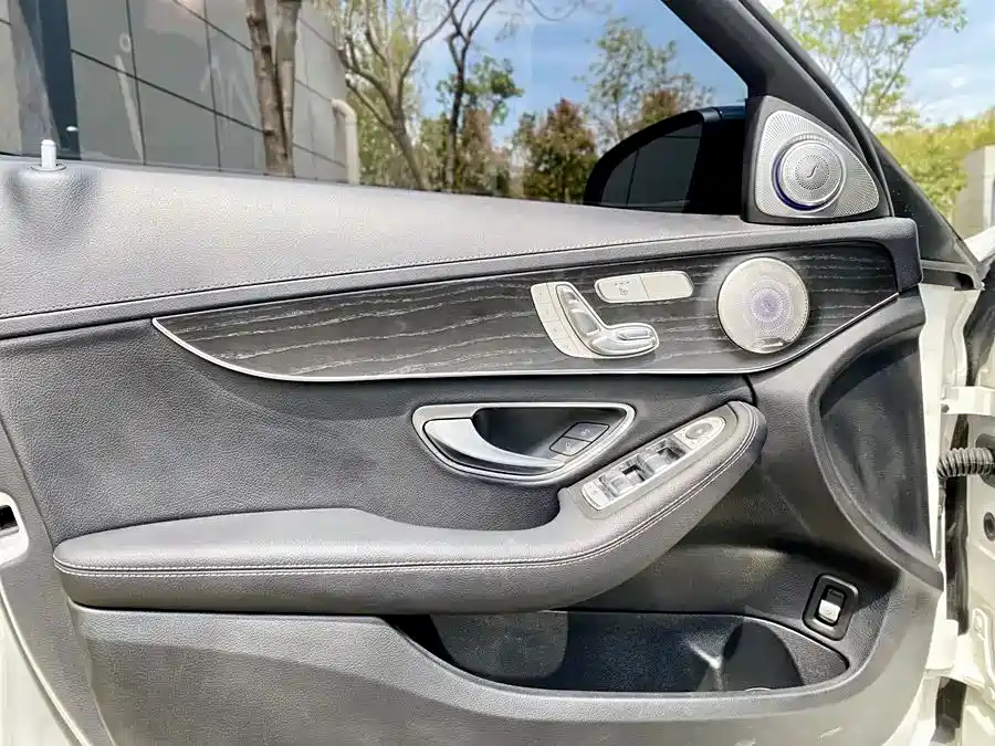 Mercedes-Benz C-Class 2020 — фото 9