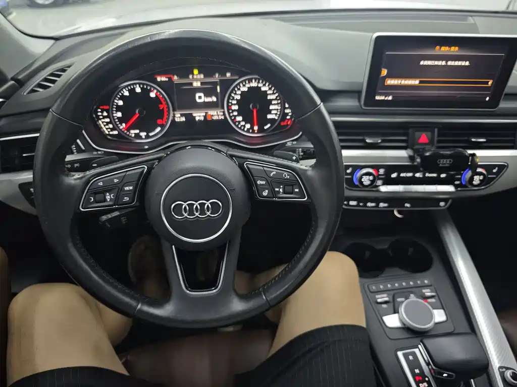 Audi A4L 2018 — фото 13