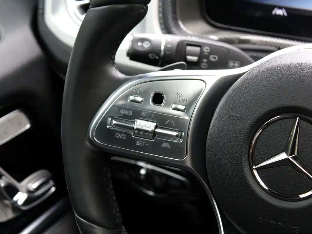 Mercedes-Benz G-Class 2023 — фото 11