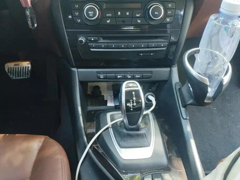 BMW X1 2013 — фото 16