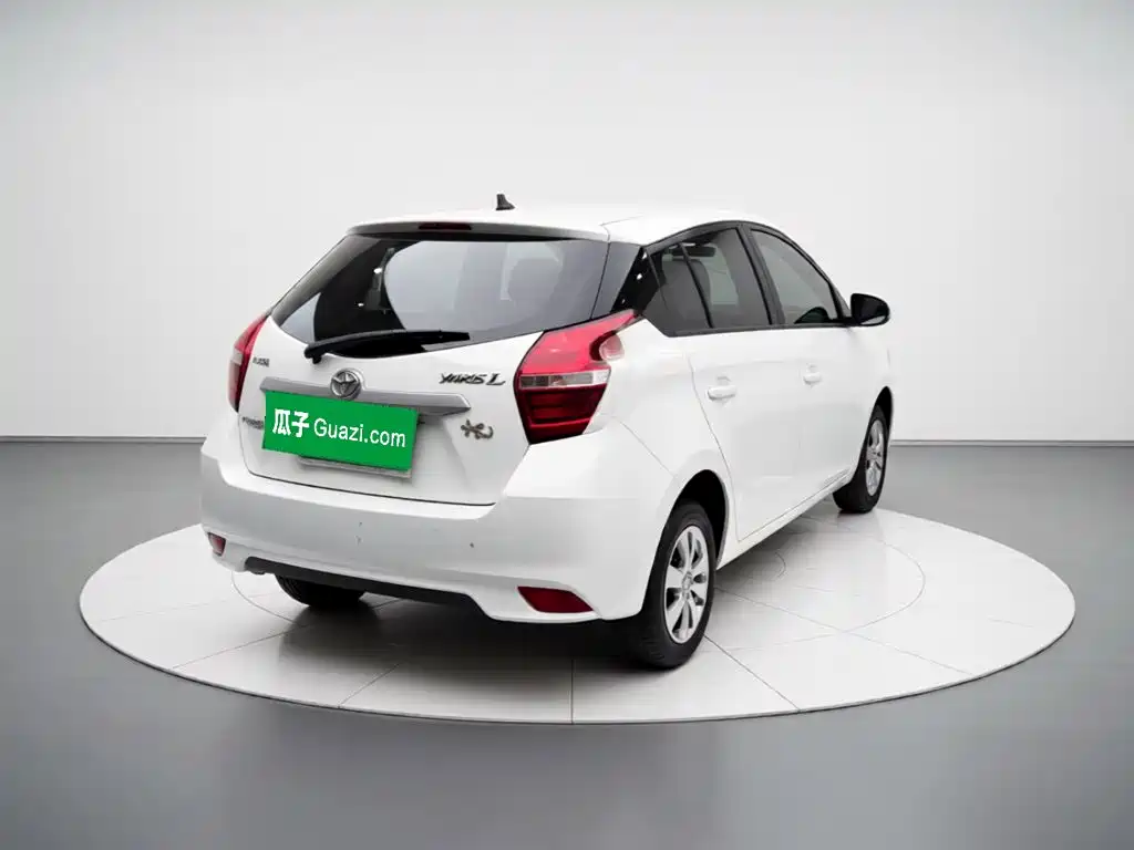 Toyota Yaris L 2017