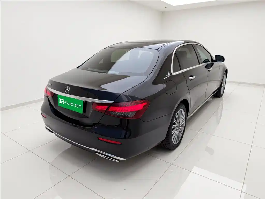 Mercedes-Benz E-Class 2023 — фото 5
