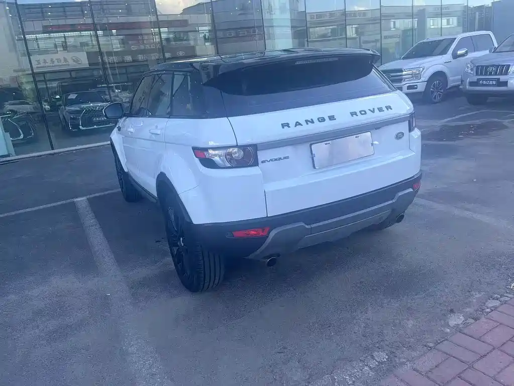Land Rover Range Rover Evoque 2016 — фото 8