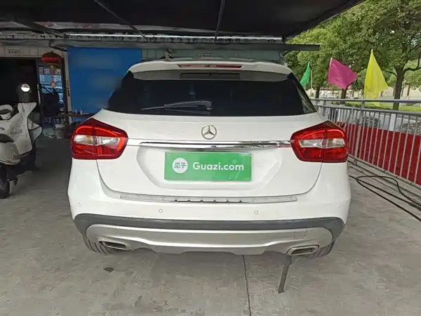 Mercedes-Benz GLA 2016